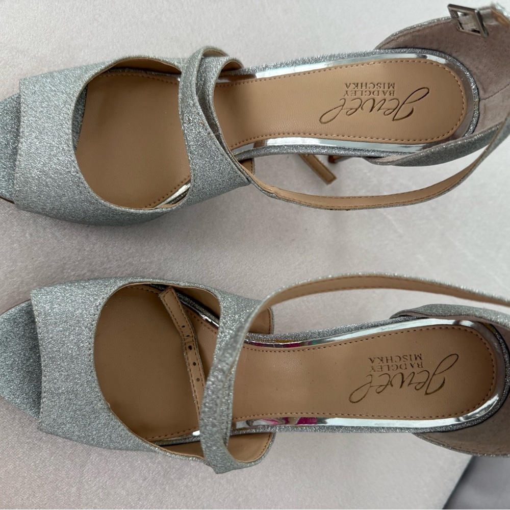 Jewel Badgley Mischka Jonna Glitter Women's Heels.